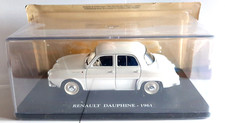 #016) DIE CAST AUTO VINTAGE - RENAULT DAUPHINE 1961 - scala 1:24