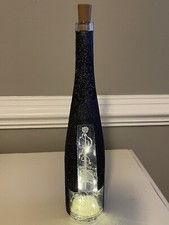 Bottiglia di vino vuota