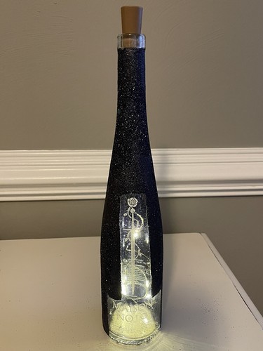 Bottiglia vino vuota - di,
