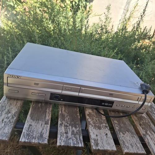 Sony slv d920b dvd - vhs, combo