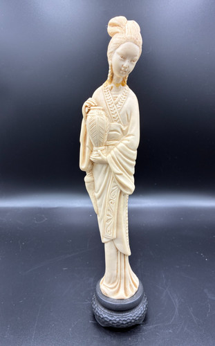 Statuina dama asiatica - , resina