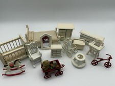 Lotto mobili asilo casa delle