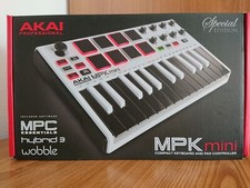 AKAI Professional MPK Mini MKII White