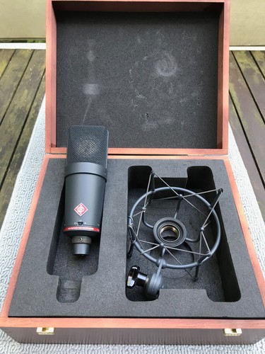 Neumann tlm 127 - neumann, a