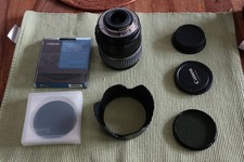Canon EF-S 17-85mm f/4-5.6 IS USM con pacchetto accessori
