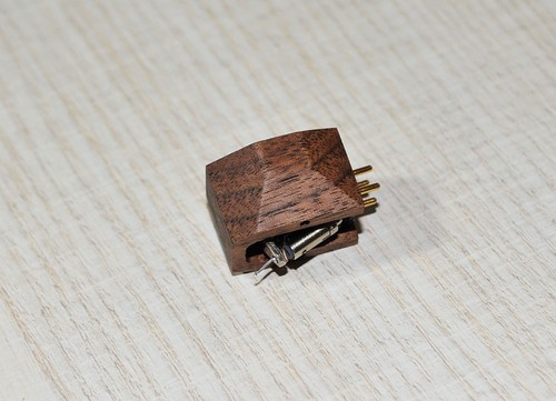 Corpo legno esclusivo - esclusivo, per