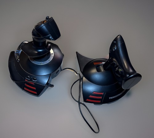 Thrustmaster flight hotas x - t.flight,