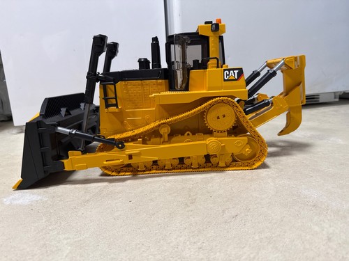 Caterpillar large track - 1/16,
