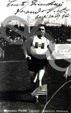 RISTAMPA foto NO AUTOGRAFO corridore dorando pietri maratoneta atletica leggera