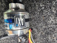 Motore modello AXI 2212/20