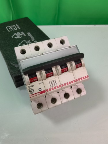 Interruttore magnetotermico - interruttore,