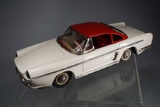 Giocattolo in latta auto