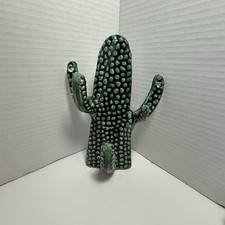 Gancio da parete Indaba verde triplo ramo seguaro cactus per appendere