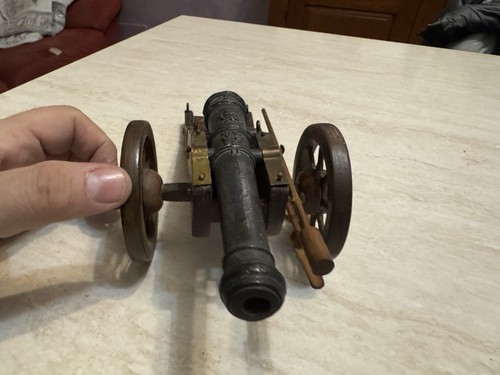 Cannone metallo legno - e,