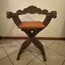 Sedia Savonarola in legno con teste di LEONE, È Possibile Piegarla Per Riporla