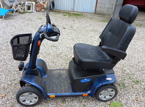 Quadriciclo elettrico per