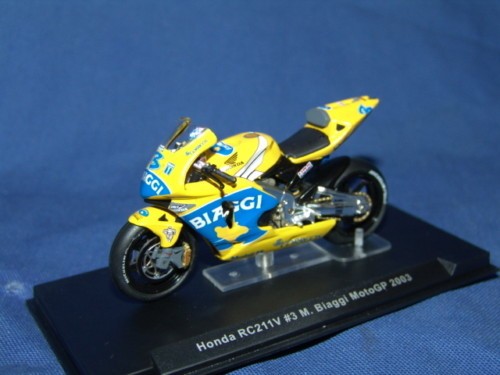 Honda rc211v moto 2003 - gp,