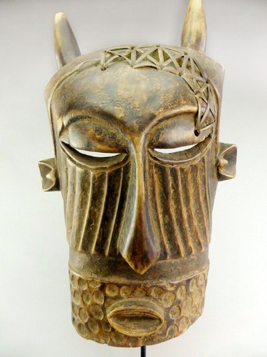 Grande maschera africana del
