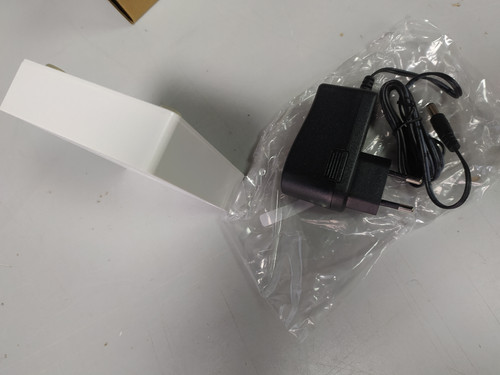Contenitore alimentatore per - /,