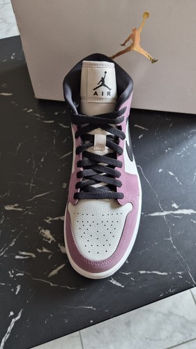 Air jordan mid - air, 1