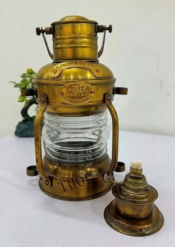 Lanterna faro nautica