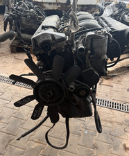 Motore con componenti - con,