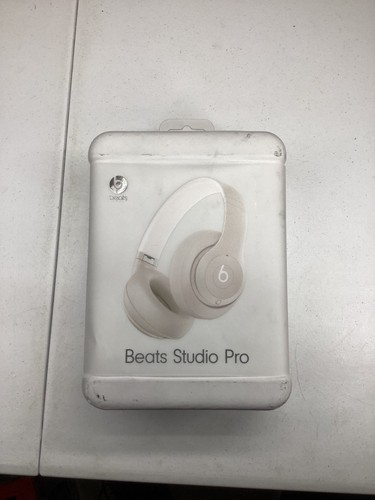 Beats dre - by,