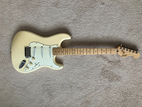 Squier deluxe stratocaster - deluxe,