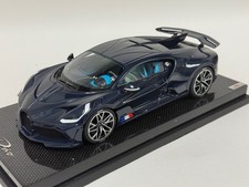 1/18 MR Collezione Bugatti Divo in Carbonio Blu Lucido su Base Carbonio BUG09SE2
