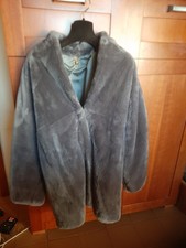 pelliccia visone colore grigio