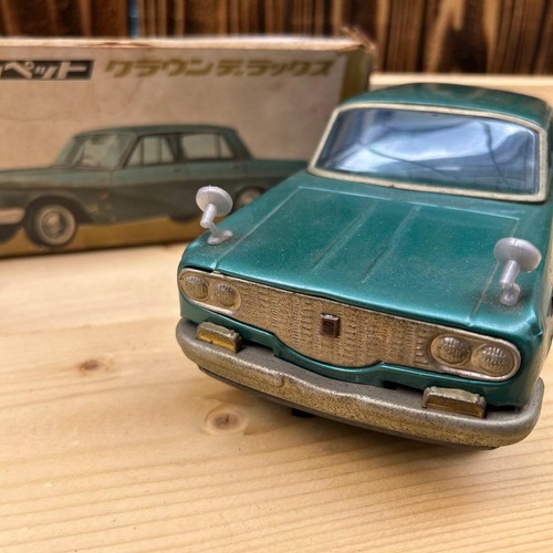 Auto miniatura toyopet - auto, in