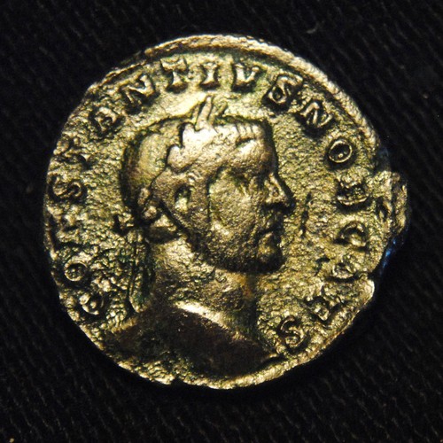 Follis constantius r - i,