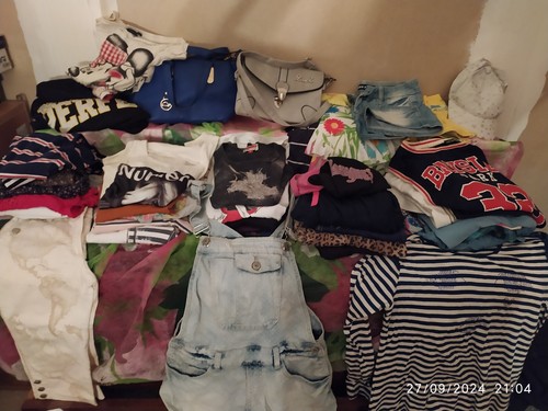 Lotto stock abbigliamento - stock,