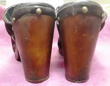 ICONICI ZOCCOLI SABOT UGG AUSTRALIA KAYLEE IN PELLE IMBOTTITI CON PELLICCIA