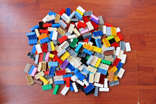 LOTTO LAVORO LEGO 1/2KG 500grms 2 X 4 MATTONI 200+ IN COLORI ASSORTITI, (LOTTO 1).