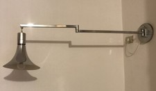 LAMPADA DA PARETE CON BRACCIO