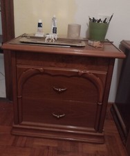 Vendo specchiera antichizzata più due comodini antichizzati f******