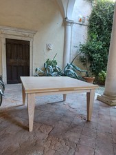 una tavola da pranzo