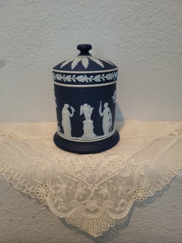 Antique wedgwood dark blue - wedgwood,