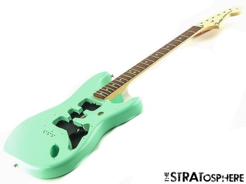 Fender tom delonge - fender,