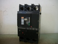 MERLIN GERIN COMPACT CF 250NA INTERRUTTORE 37018 250AMP 480VOLT 3POLI