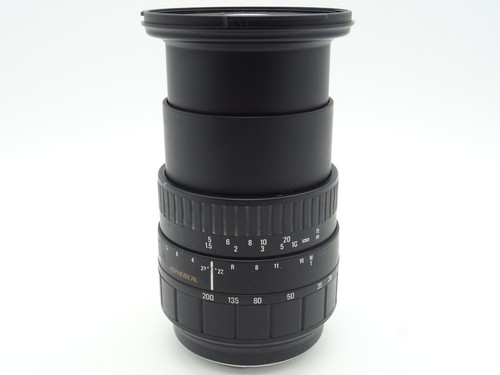 Sigma 200 8 - 28-200, uc