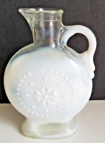 Vecchio decanter retrò