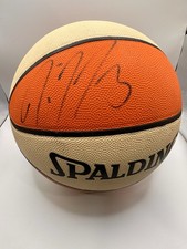 Pallacanestro autografata
