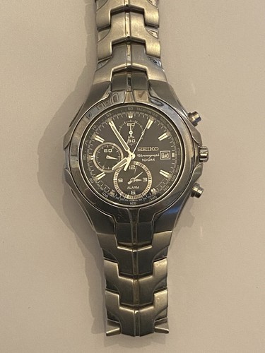 Seiko chronograph quartz 100m