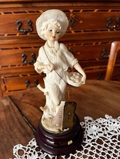 GIUSEPPE ARMANI CAPODIMONTE FLORENCE 1982 Ragazzo con mele altezza cm. 26