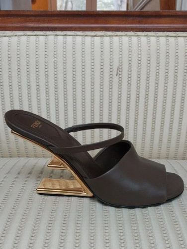 Sandali fendi pelle - fendi,