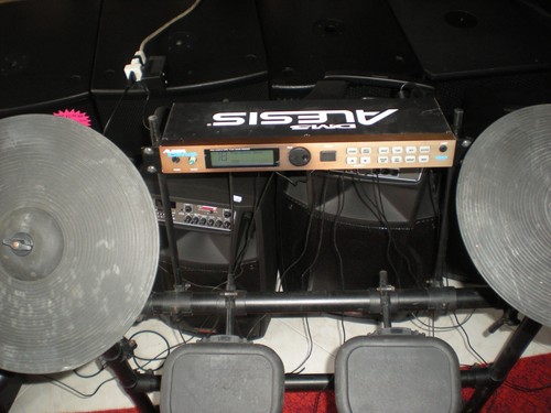 Alesis drum - dm, 3