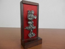 vecchia statuetta figura MINNIE in PELTRO WALT DISNEY cesellato a mano vintage