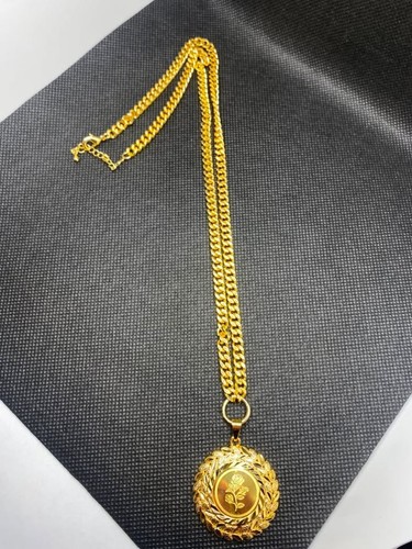 Collana con ciondolo moneta